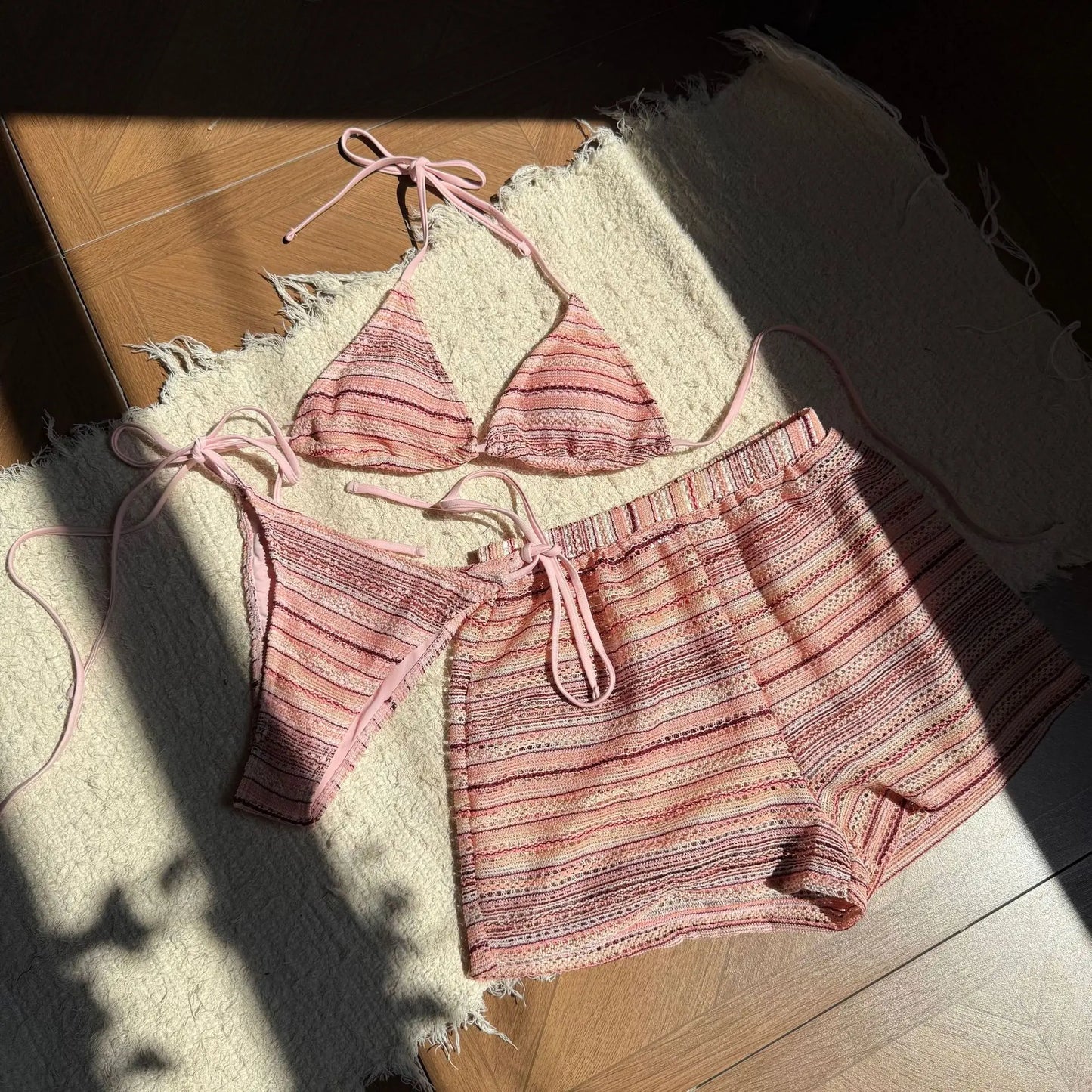 Bikini set de 3 piezas con lazo estilo halter