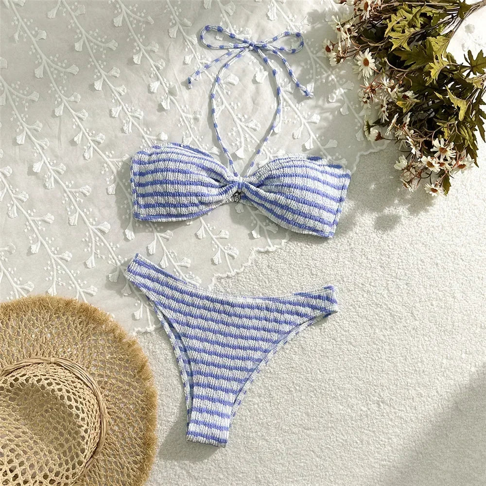 Bikini bandeau con estampado de rayas cuello halter / Varios colores