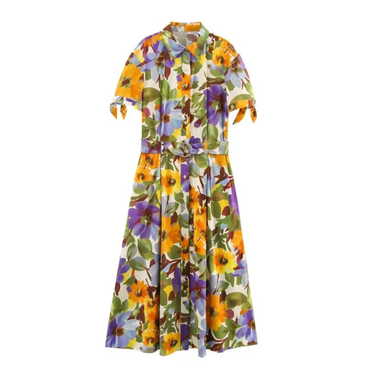 Vestido floral de manga corta y cinturón