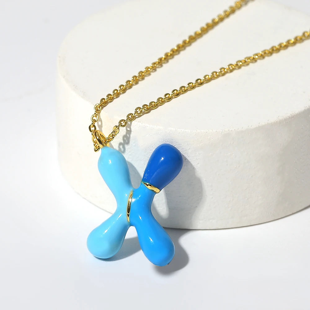 Collar estilo globo esmaltado de acero inoxidable de alfabeto / Alfabeto variado disponible