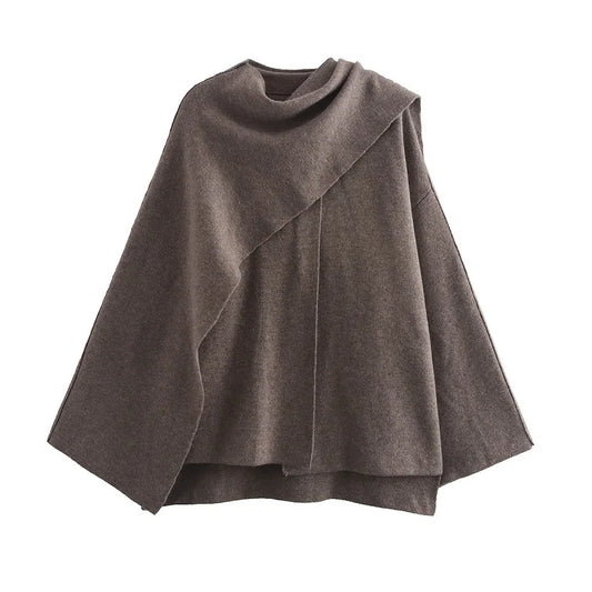 Abrigo plisado con cuello y bufanda castaño
