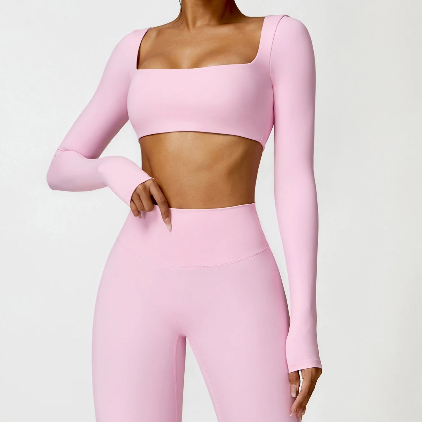 Top deportivo manga larga con escote cuadrado / Varios colores