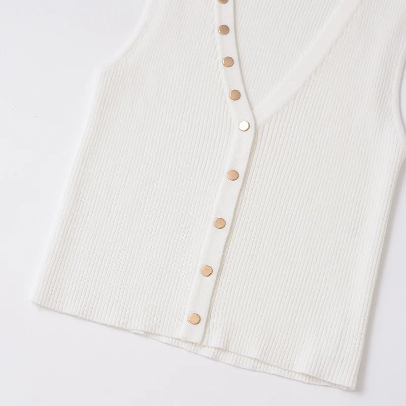 Top estilo chaleco blanco con botones