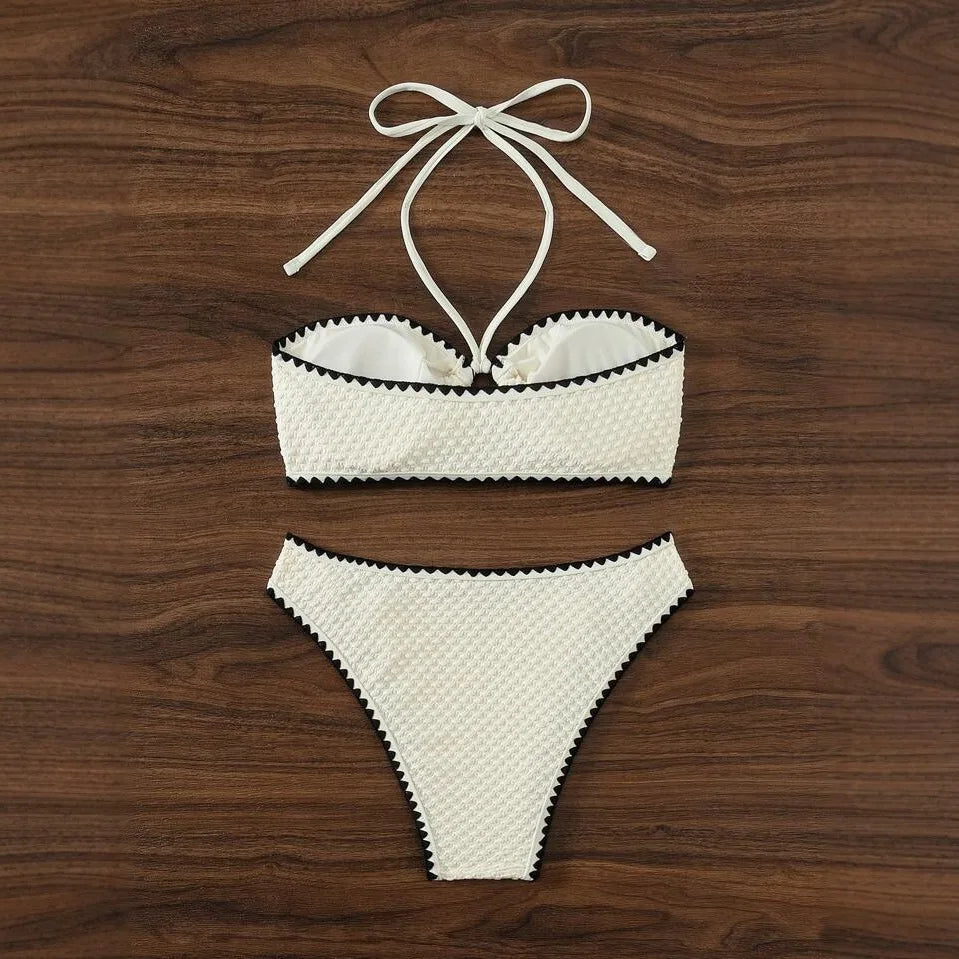 Bikini acanalado con cuello halter corte alto