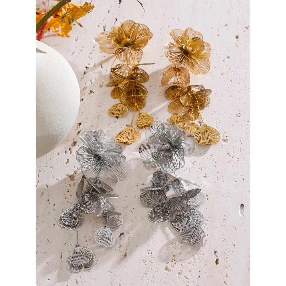 Pendientes con borlas de flores de acero inoxidable / Dorado y plateado disponible