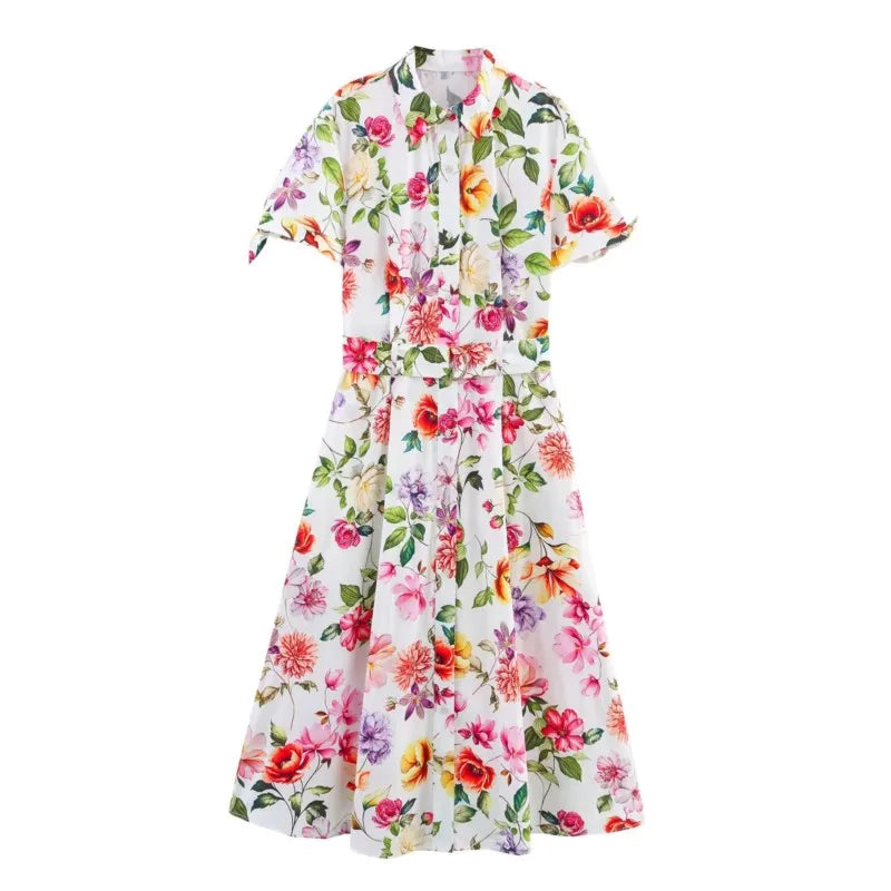 Vestido floral de manga corta y cinturón