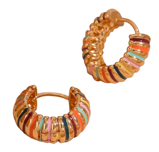 Aretes de aro de oruga colorido