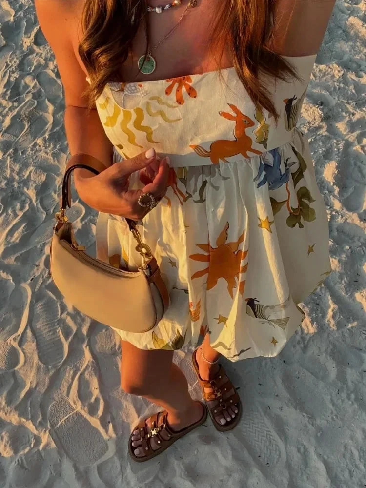 Vestido corto sin mangas estampado con espalda medio descubierta