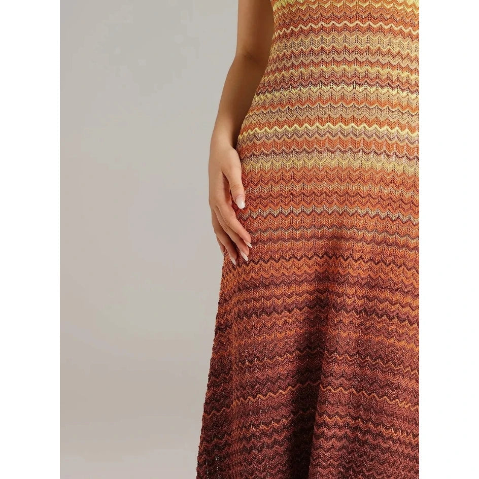 Vestido largo con patrón zigzag amarillo naranja