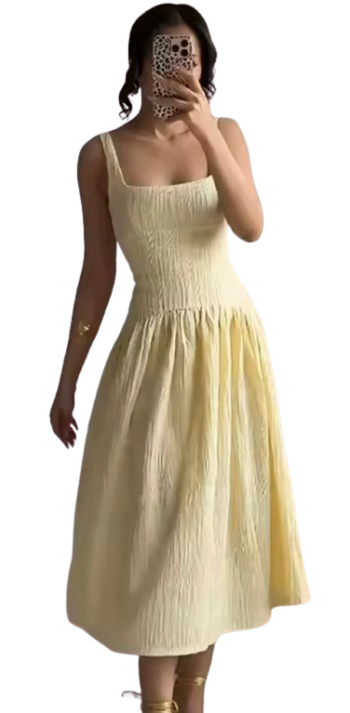 Vestido medio-largo plisado con tirantes anchos y espalda descubierta