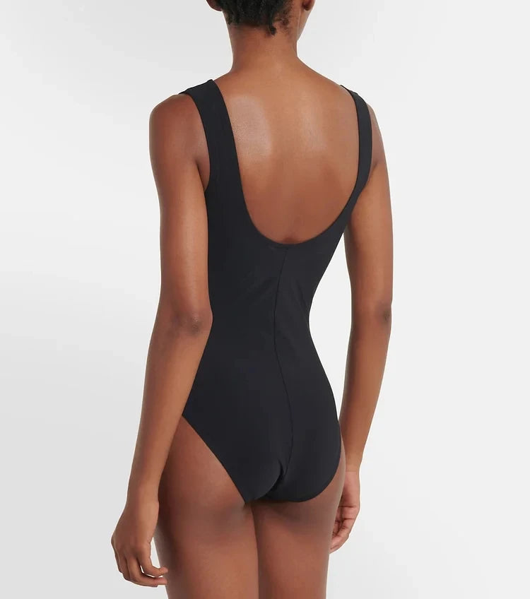 Traje completo de una sola pieza / Varios cortes
