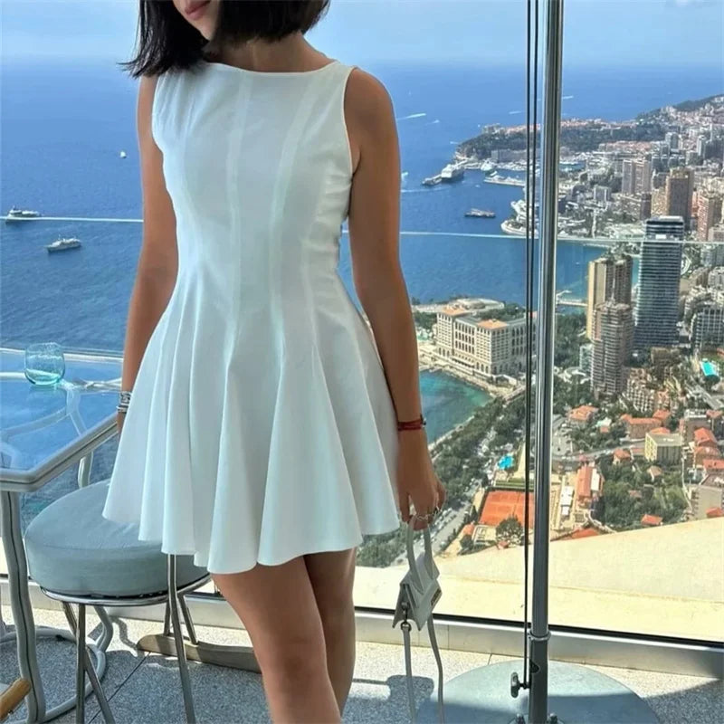 Vestido corto sin mangas fruncido plisado