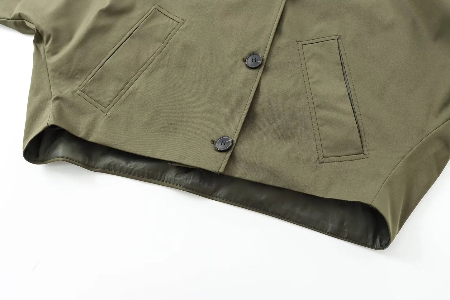 Chaqueta con capucha rompe-vientos